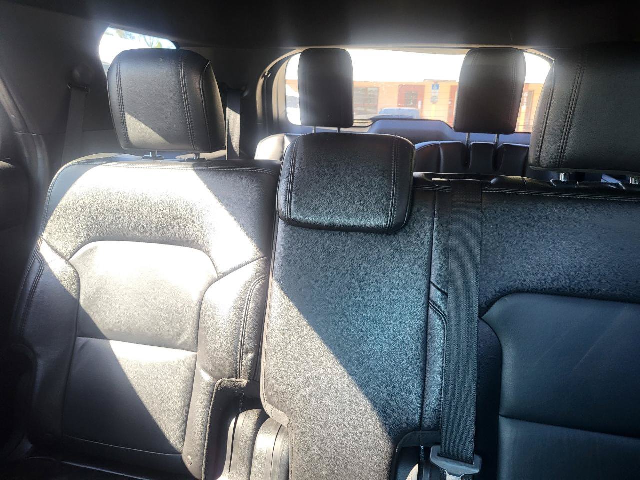 Used 2016 Ford Explorer XLT w/ Equipment Group 202A FWD image 47