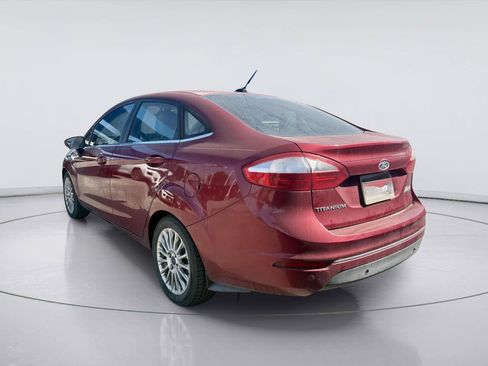 Used 2014 Ford Fiesta Titanium FWD image 5