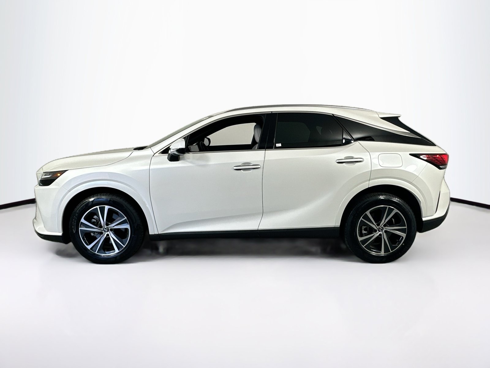 Used 2023 Lexus RX 350 Premium w/ Cold Area Package FWD image 8