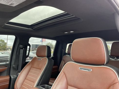 Used 2023 GMC Sierra 1500 Denali Ultimate image 22