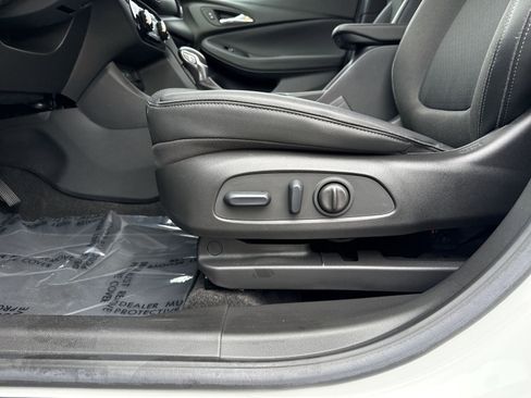 Used 2023 Buick Encore GX Preferred w/ Cold Weather Comfort Package image 14