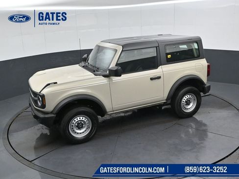 New 2026 Ford Bronco Base image 45