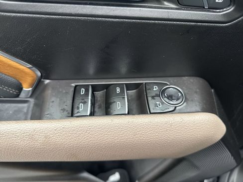 Certified 2023 GMC Canyon Denali image 20