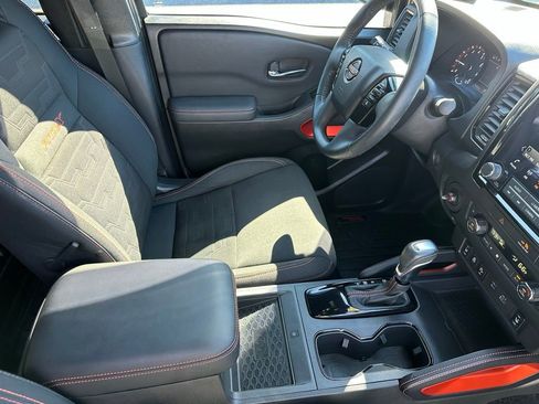 Used 2022 Nissan Frontier Pro-X image 16