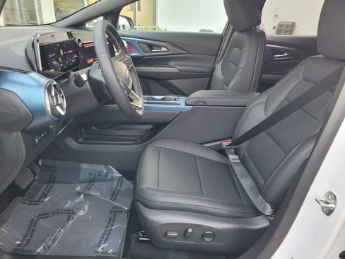 New 2026 Chevrolet Equinox EV LT image 21