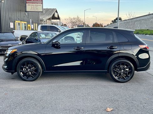 Used 2023 Honda HR-V Sport image 8