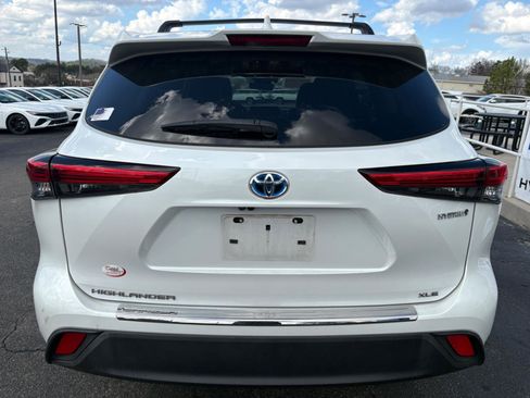 Used 2022 Toyota Highlander Bronze Edition image 7