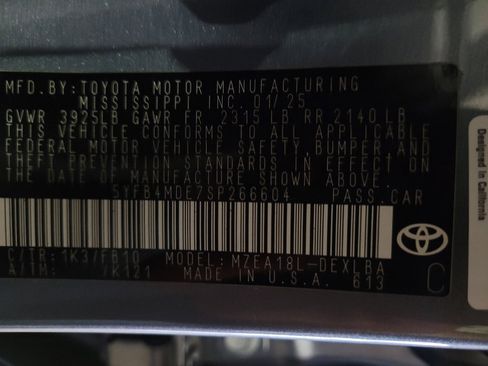 Used 2025 Toyota Corolla LE FWD image 33