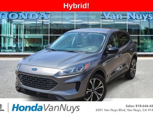 Used 2022 Ford Escape SE w/ SE Sport Appearance Package AWD/4WD image 1