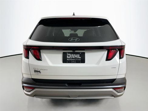 Used 2025 Hyundai Tucson SEL AWD/4WD image 12