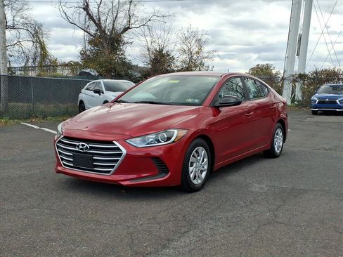 Used 2017 Hyundai Elantra SE image 8