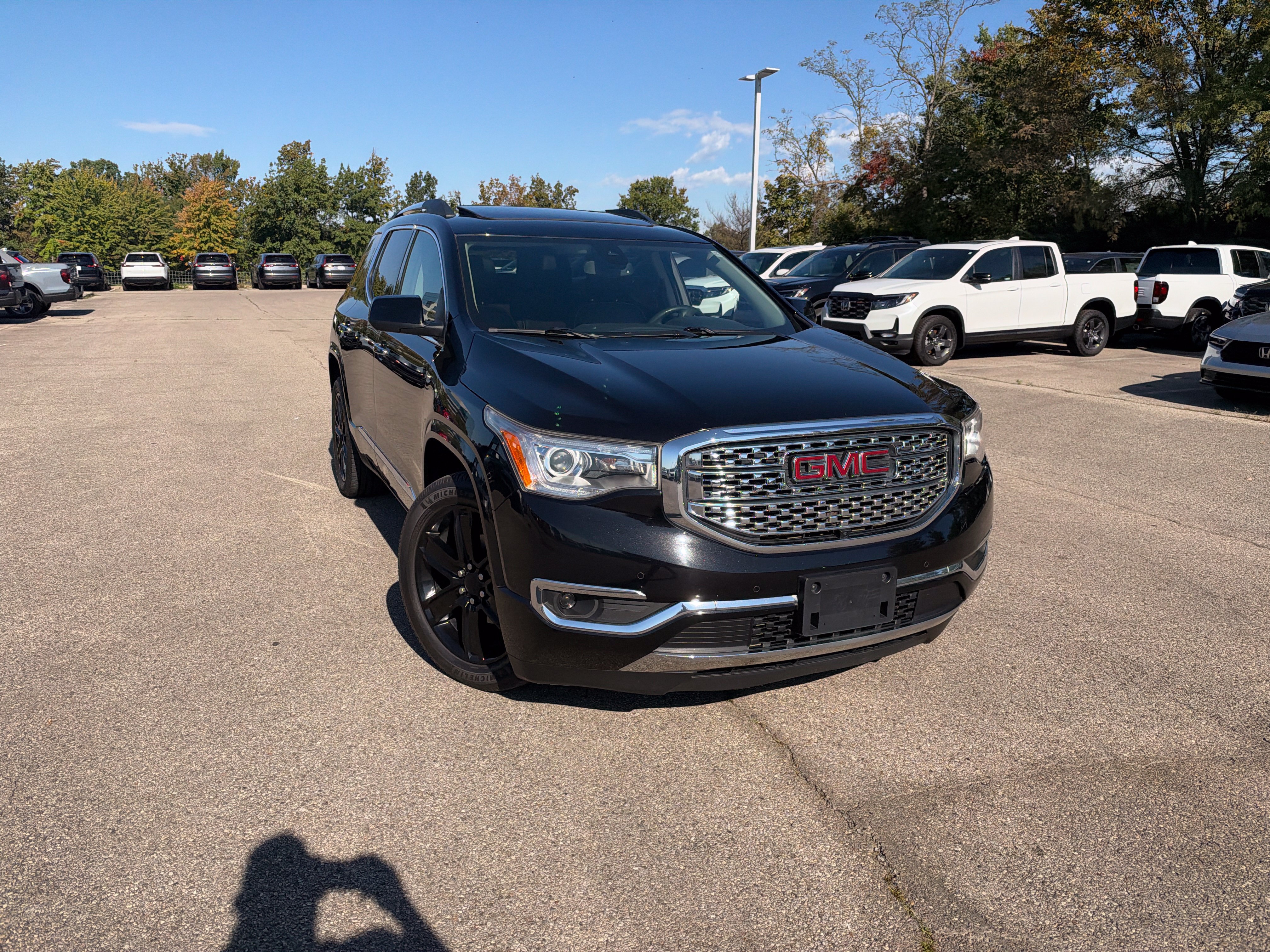 Used 2017 GMC Acadia Denali w/ Technology Package AWD/4WD image 15