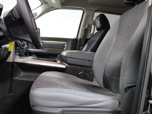 Used 2019 RAM 1500 Big Horn image 18