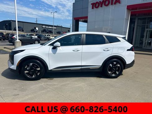 Used 2026 Kia Sportage LX FWD image 15
