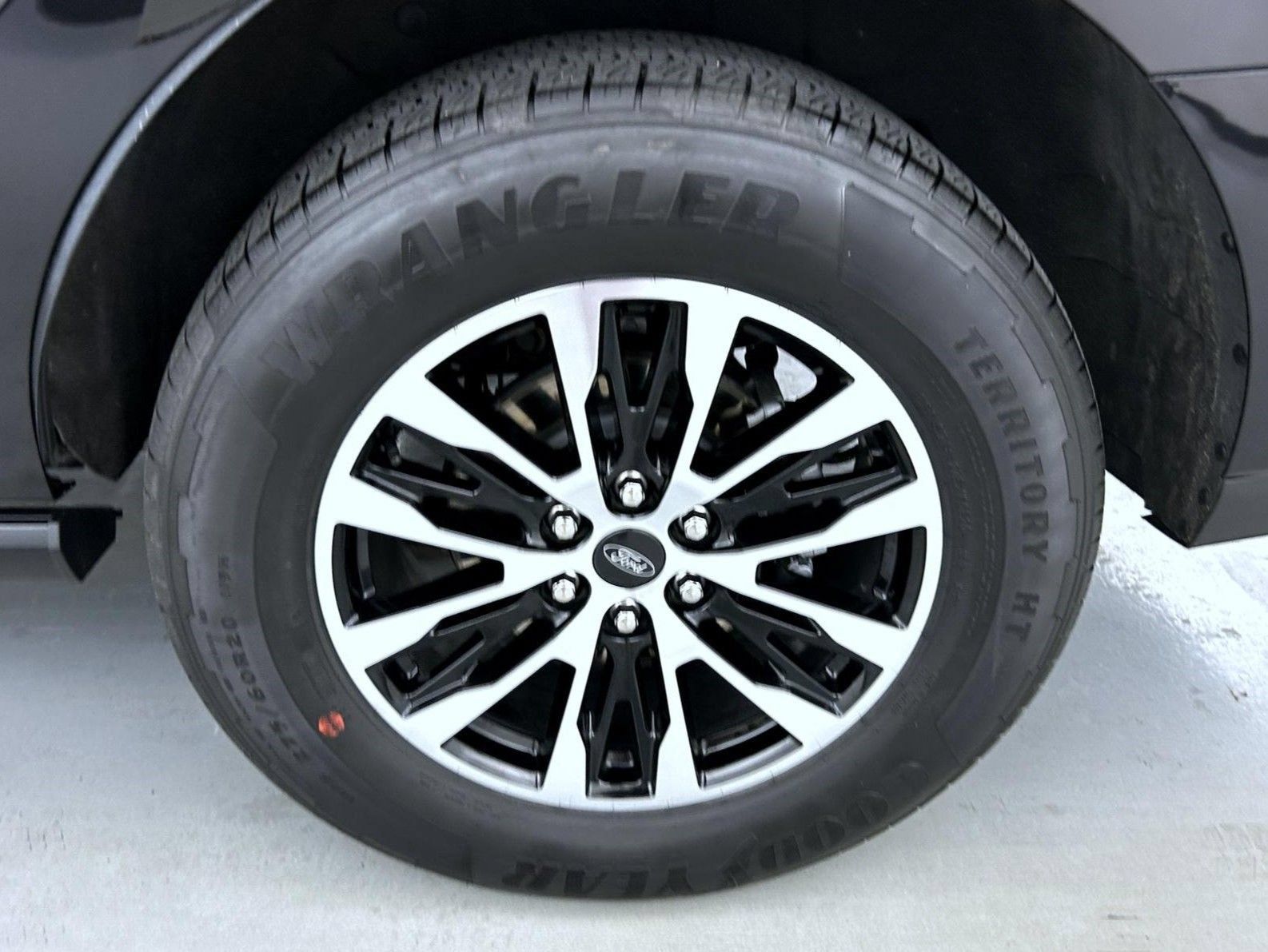 Used 2025 Ford Expedition Platinum AWD/4WD image 26
