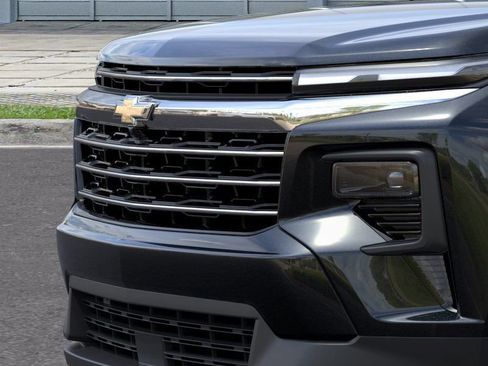 Used 2026 Chevrolet Traverse LT FWD image 14