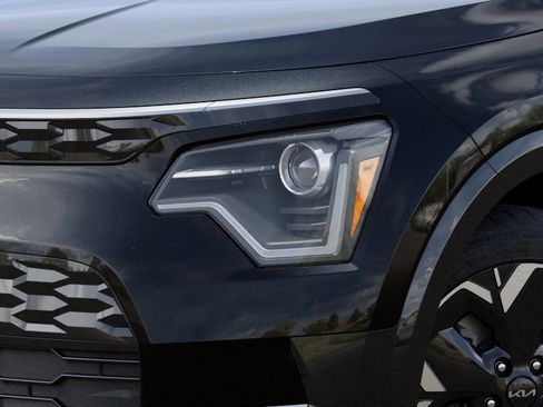 New 2025 Kia Niro Wind w/ Wind Preserve Package image 10