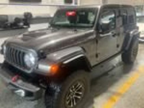 Used 2026 Jeep Wrangler Unlimited Rubicon AWD/4WD image 2