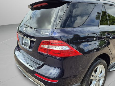 Used 2012 Mercedes-Benz ML 350 4MATIC image 34