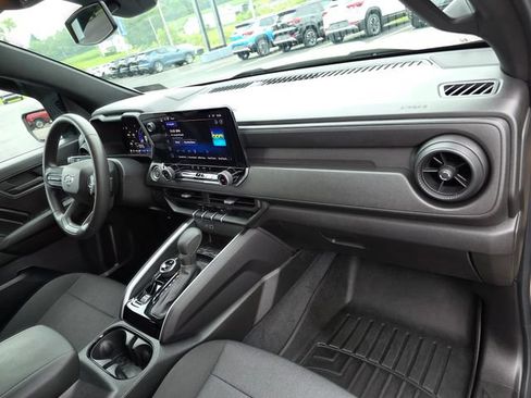 Used 2024 Chevrolet Colorado Trail Boss w/ Technology Package AWD/4WD image 27