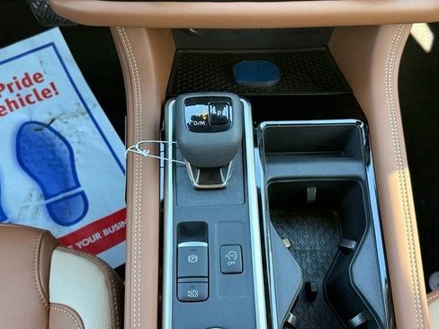 New 2026 Nissan Pathfinder Platinum image 29