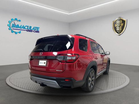 Used 2023 Honda Pilot Touring image 5