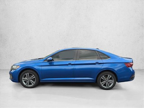Used 2023 Volkswagen Jetta SE w/ Panoramic Sunroof Package FWD image 8
