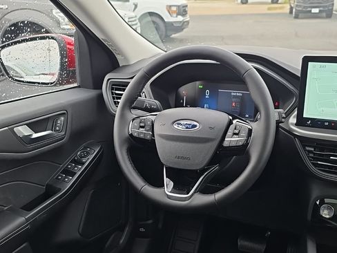 New 2026 Ford Escape SE image 17