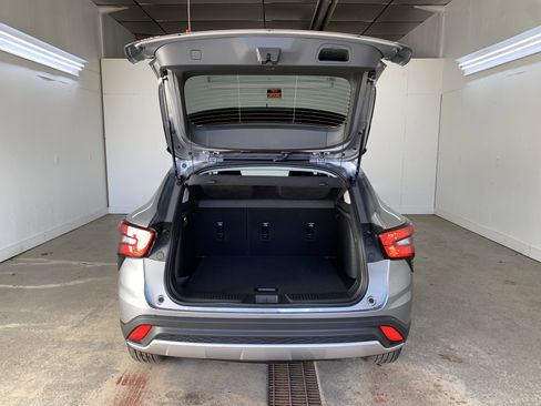 New 2026 Chevrolet Trax LT image 40