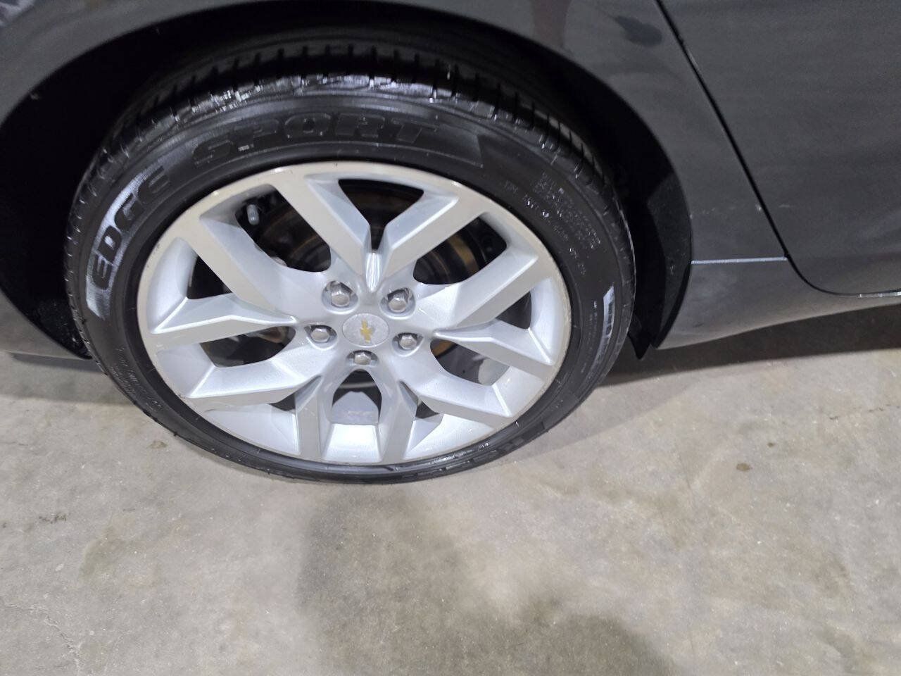 Used 2018 Chevrolet Impala Premier FWD image 21