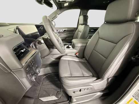 New 2026 Chevrolet Suburban LT w/ Comfort Package image 20