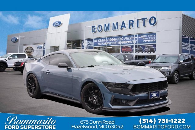 Used 2025 Ford Mustang Coupe RWD image 1