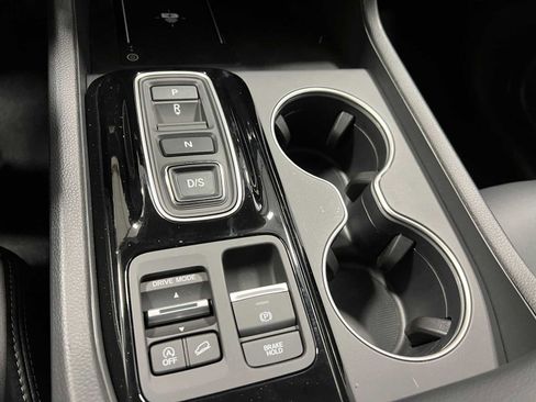 New 2025 Honda Pilot Touring image 23