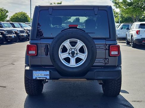 Used 2023 Jeep Wrangler Sport AWD/4WD image 5