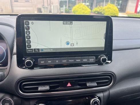 Used 2023 Hyundai Kona Limited FWD image 10