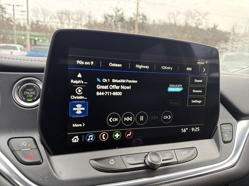 Used 2023 Chevrolet Blazer LT image 19