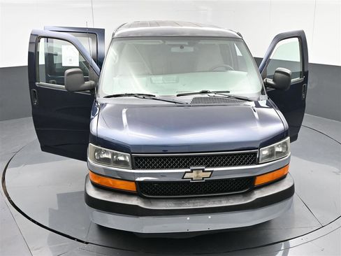 Used 2014 Chevrolet Express 3500 LT w/ LT Preferred Equipment Group RWD image 37