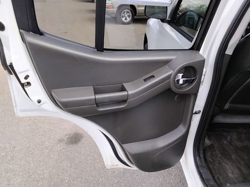 Used 2012 Nissan Xterra PRO-4X w/ Pro-4x Leather Pkg image 18