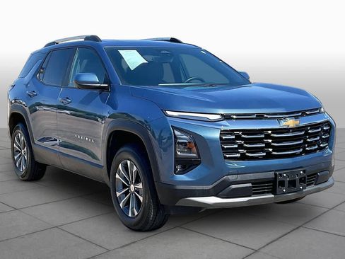 Used 2025 Chevrolet Equinox LT w/ Convenience Package II FWD image 3