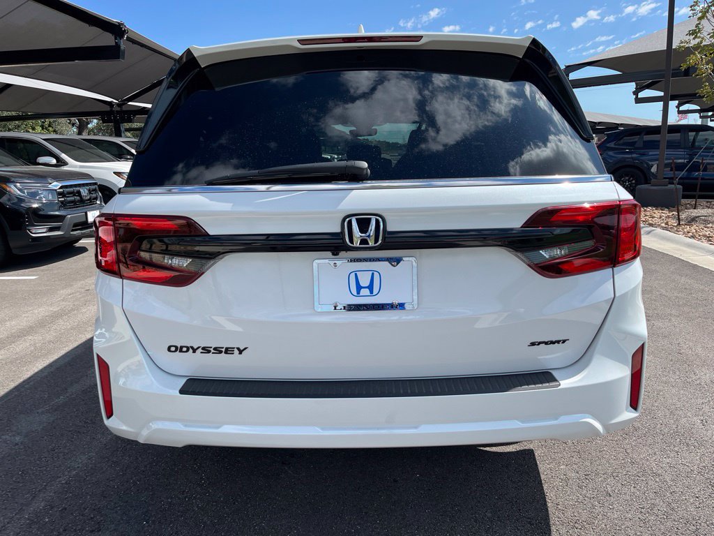 Certified 2026 Honda Odyssey Sport-L image 5