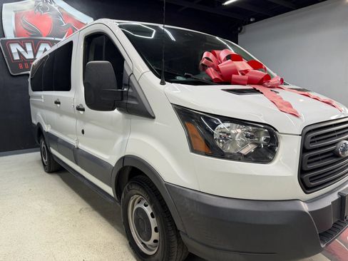 Used 2018 Ford Transit 150 XL RWD image 4