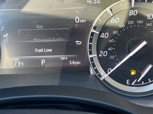 Certified 2022 Toyota Highlander Platinum image 39