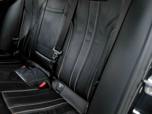 Used 2019 BMW 540i w/ M Sport Package RWD image 51