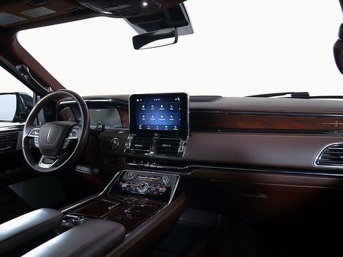 Used 2019 Lincoln Navigator L Black Label AWD/4WD image 25