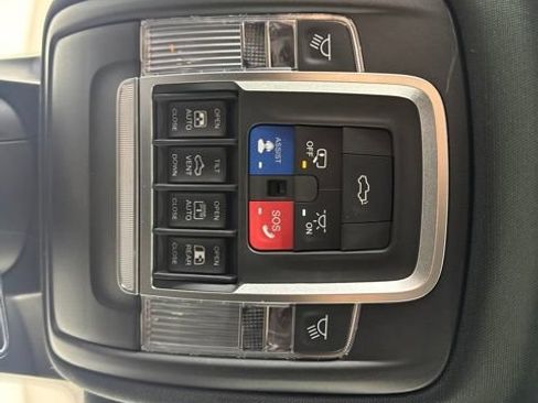 Used 2019 RAM 1500 Limited AWD/4WD image 14
