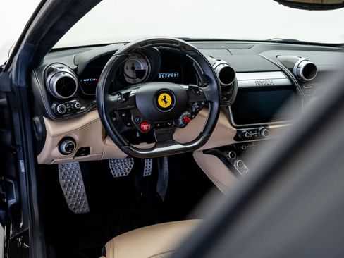 Certified 2018 Ferrari GTC4Lusso image 16