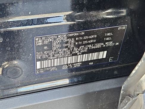 Used 2023 Toyota RAV4 XLE Premium image 39