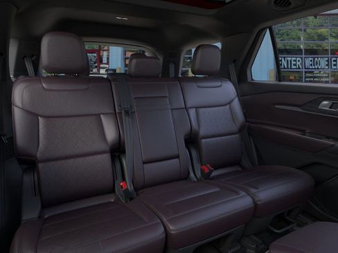 Used 2026 Ford Explorer Platinum image 11