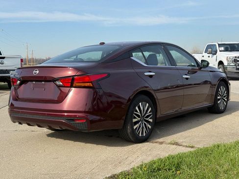 Used 2025 Nissan Altima 2.5 SV image 5