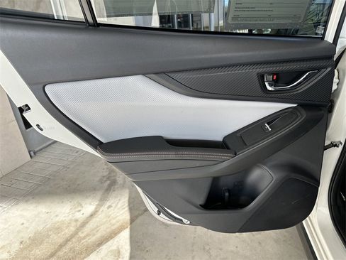 Used 2019 Subaru Crosstrek 2.0i Limited w/ Moonroof Package w/Navigation image 29